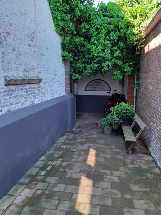 Anno 1874 Apartment Leens Exterior foto